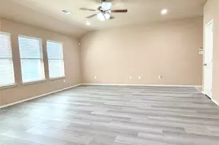 421 Goldstone Ln, Fort Worth, TX 76131 - Photo 11