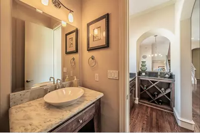 3827 Holland Avenue #B, Dallas, TX 75219 - Photo 17