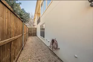 3827 Holland Ave, Dallas, TX 75219 - Photo 35