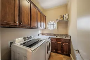 3827 Holland Ave, Dallas, TX 75219 - Photo 19