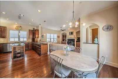 3827 Holland Avenue #B, Dallas, TX 75219 - Photo 9