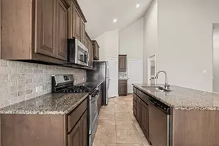 905 Falcon Rd, Argyle, TX 76226 - Photo 9