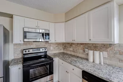 2101 Deerfield Drive, Carrollton, TX 75007 - Photo 11