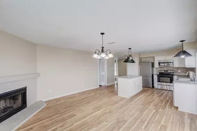 2101 Deerfield Drive, Carrollton, TX 75007 - Photo 7