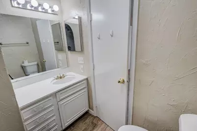 2101 Deerfield Drive, Carrollton, TX 75007 - Photo 17