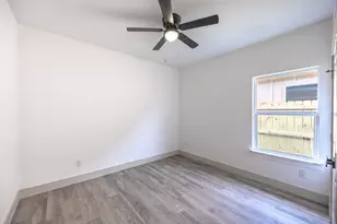 5100 Chapman St, Fort Worth, TX 76105 - Photo 21