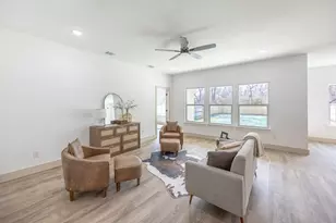 5100 Chapman St, Fort Worth, TX 76105 - Photo 7