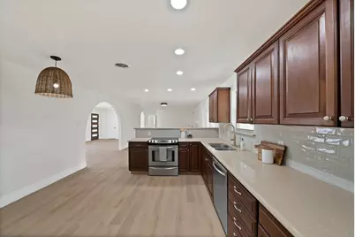 5404 Westcreek Drive, Fort Worth, TX 76133 - Photo 9