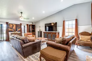 2813 Woodlark Dr, Fort Worth, TX 76123 - Photo 7