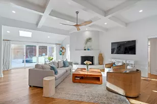 7211 Pleasant View Dr, Dallas, TX 75231 - Photo 3