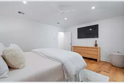 7211 Pleasant View Drive, Dallas, TX 75231 - Photo 17