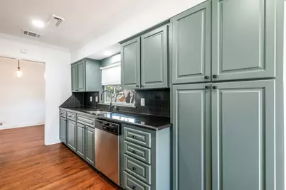 7236 Wake Forrest Drive, Dallas, TX 75214 - Photo 11