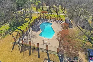 73 Winchester Dr, Euless, TX 76039 - Photo 27