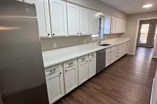 4914 Chilton Dr, Dallas, TX 75227 - Photo 3