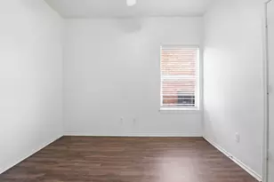 202 Bob White Dr, Red Oak, TX 75154 - Photo 11