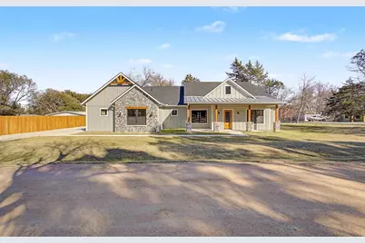 32 Pine Drive, Pottsboro, TX 75076 - Photo 1