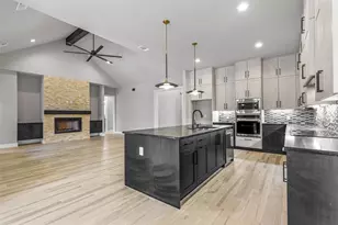 1064 Glenoaks Dr, Weatherford, TX 76088 - Photo 11