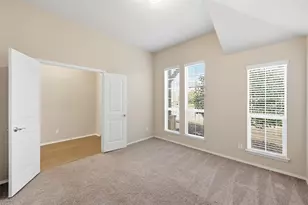 405 Elk Run Dr, Fort Worth, TX 76140 - Photo 13