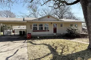 220 Littlefield Dr, East Tawakoni, TX 75472 - Photo 1