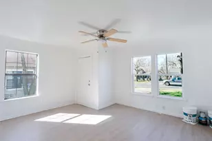 217 N Burdette Ave, Sherman, TX 75090 - Photo 11