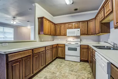 2400 18th Street, Plano, TX 75074 - Photo 5