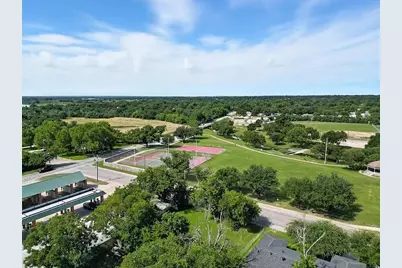 1102 Hillsboro Street, Cleburne, TX 76033 - Photo 9