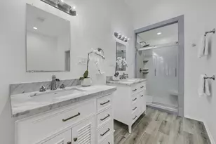 102 Santee Dr, Lake Kiowa, TX 76240 - Photo 19