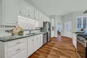 102 Santee Dr, Lake Kiowa, TX 76240 - Photo 21