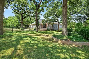 102 Santee Dr, Lake Kiowa, TX 76240 - Photo 39