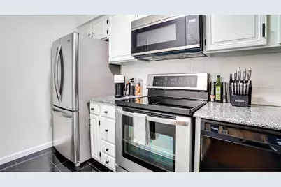 5740 Martel Avenue #A19, Dallas, TX 75206 - Photo 15