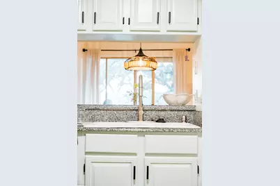 5740 Martel Avenue #A19, Dallas, TX 75206 - Photo 17