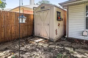 325 Stately Oak Ln, Lake Dallas, TX 75065 - Photo 5