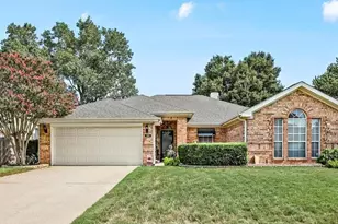 325 Stately Oak Ln, Lake Dallas, TX 75065 - Photo 1