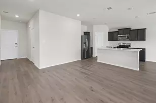 1913 Freeman St, Tyler, TX 75704 - Photo 9