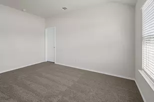 1913 Freeman St, Tyler, TX 75704 - Photo 13