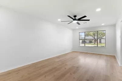 3138 Touraine Drive, Dallas, TX 75211 - Photo 5