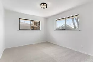 3138 Touraine Dr, Dallas, TX 75211 - Photo 17