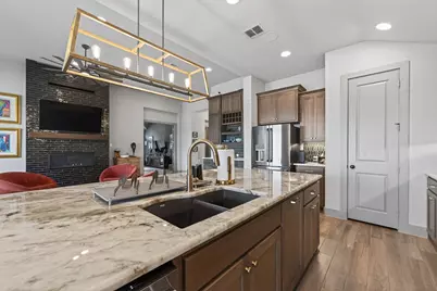 10416 Gray Hills Drive, Fort Worth, TX 76126 - Photo 5