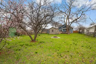513 W Lamar St, Alvord, TX 76225 - Photo 31