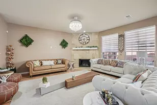 317 Eastland Dr, Lewisville, TX 75056 - Photo 5