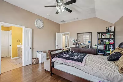 317 Eastland Drive, Lewisville, TX 75056 - Photo 15