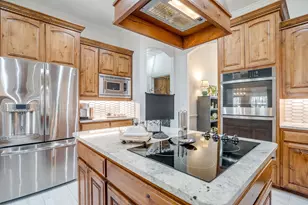 104 Oakbend Ct, Weatherford, TX 76088 - Photo 11