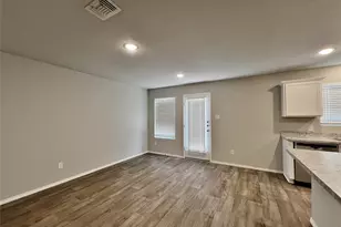 824 Towngreen Dr, Cleburne, TX 76031 - Photo 11