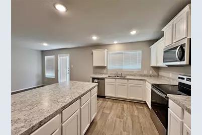 824 Towngreen Drive, Cleburne, TX 76031 - Photo 13