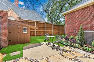 6433 Rockbluff Cir, Plano, TX 75024 - Photo 37