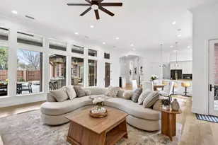 6433 Rockbluff Cir, Plano, TX 75024 - Photo 3