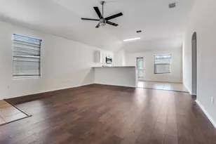 8916 Catalonia Dr, Dallas, TX 75217 - Photo 9