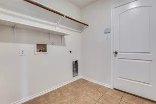 8916 Catalonia Dr, Dallas, TX 75217 - Photo 15