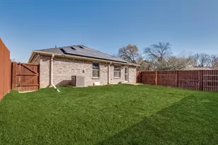 8916 Catalonia Dr, Dallas, TX 75217 - Photo 23