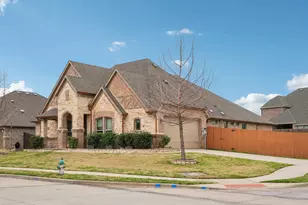 453 Lake Park Dr, Midlothian, TX 76065 - Photo 3